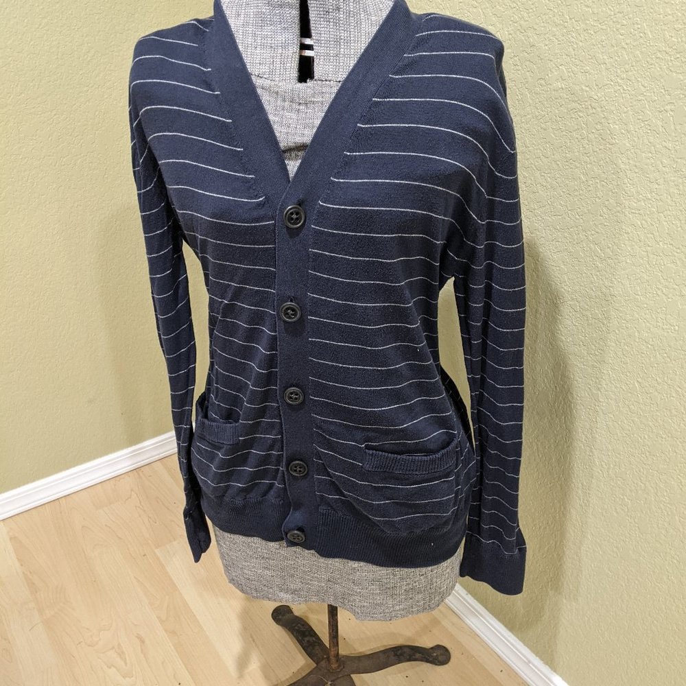 Gap Cardigan Size Large